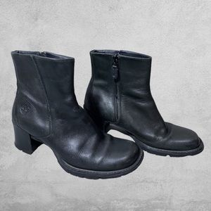 Vintage Y2K Timberland Leather Heeled Ankle Boots